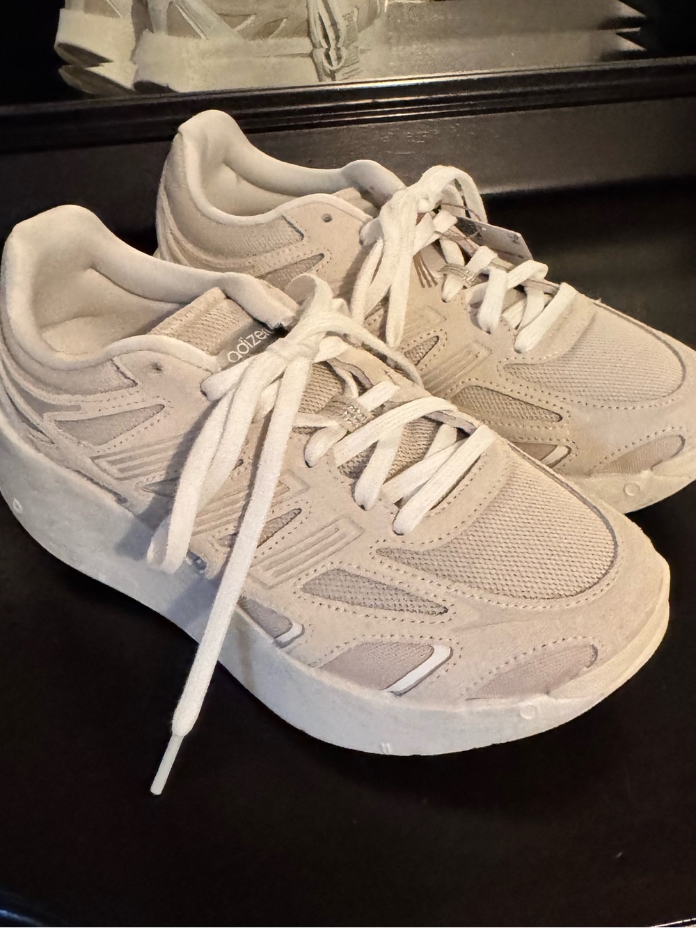 adidas Adizero Aruku W Beige Lace-Up Sneakers
